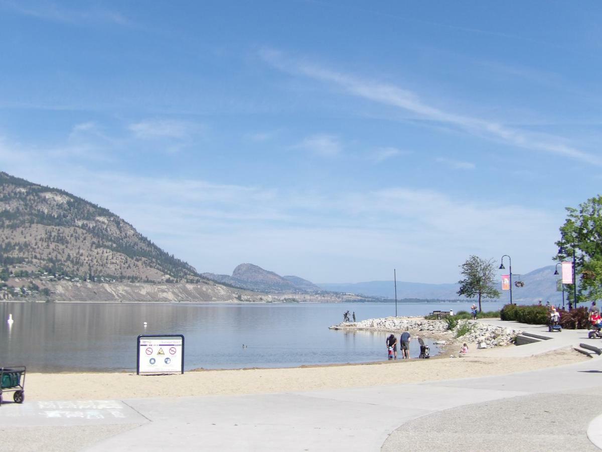 Okanagan Lakefront Resort Penticton Buitenkant foto